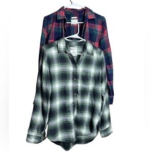 American Eagle Amazingly Soft Boyfriend Fit Button Down Flannels Small Bundle